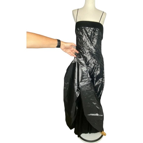 Vintage Gown Glamorous c1980s Dave & Johnny Formal Silver Black Velvet Jacquard - Picture 2 of 12